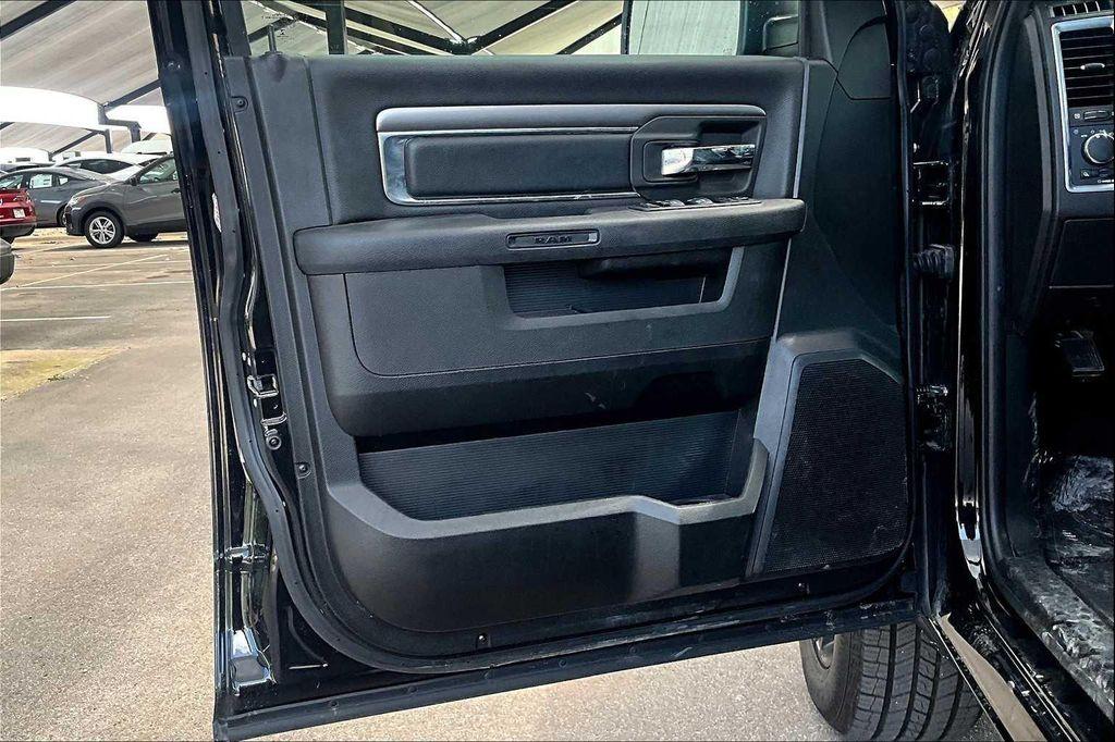 used 2022 Ram 1500 Classic car, priced at $27,881