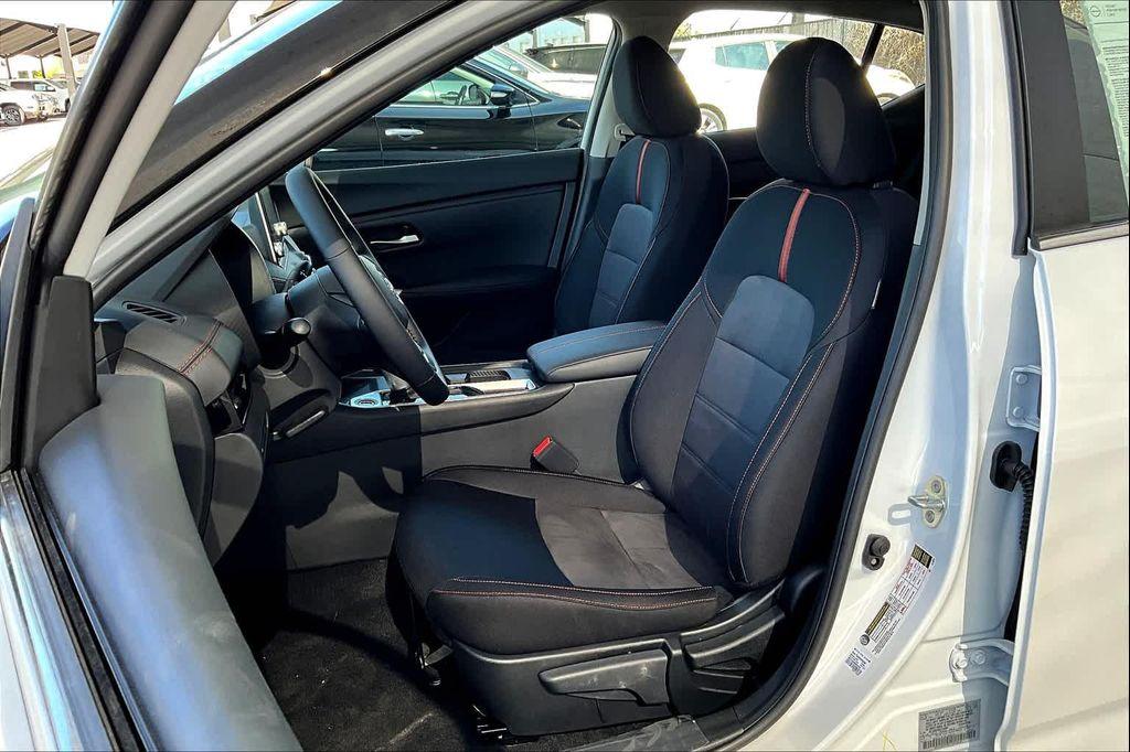 new 2025 Nissan Sentra car, priced at $25,718