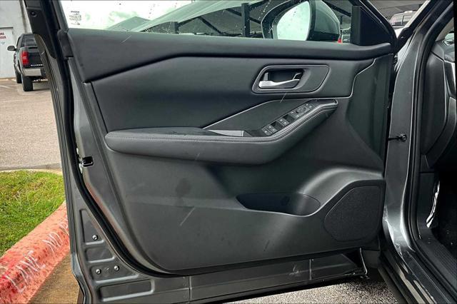 new 2025 Nissan Rogue car, priced at $32,090
