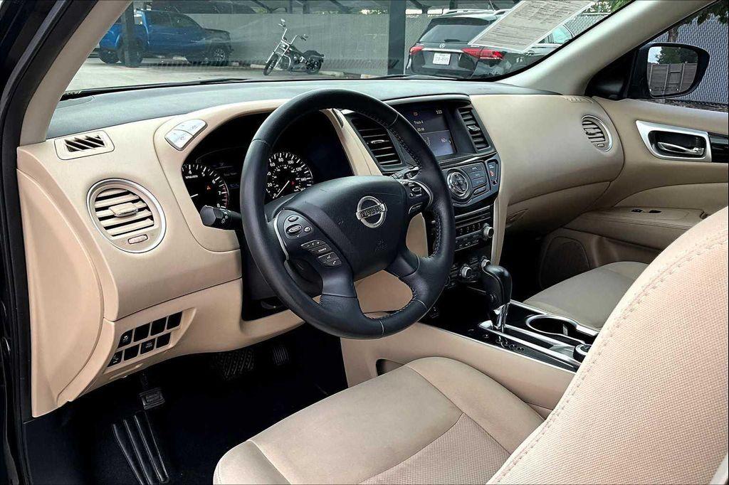 used 2020 Nissan Pathfinder car, priced at $17,336
