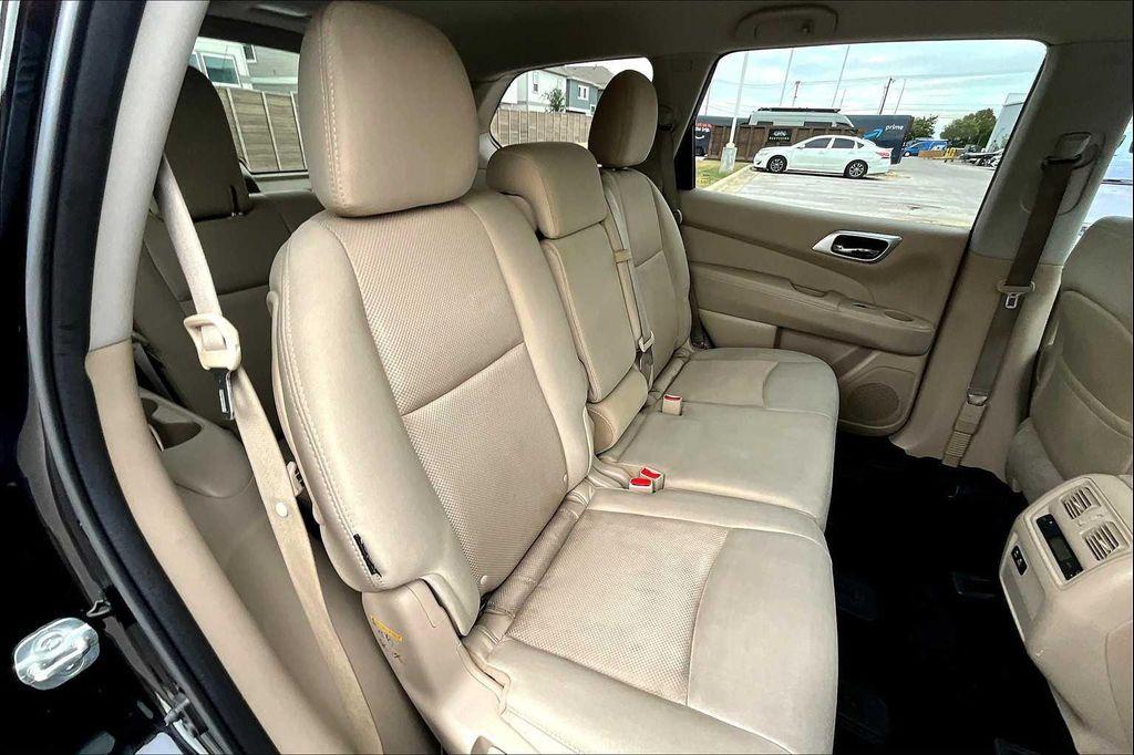 used 2020 Nissan Pathfinder car, priced at $17,336