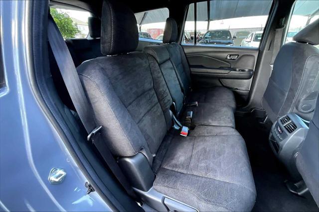 used 2022 Honda Pilot car, priced at $28,715