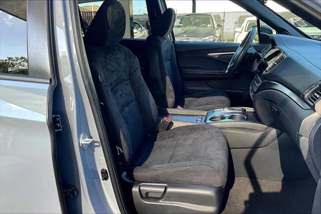 used 2022 Honda Pilot car, priced at $28,715