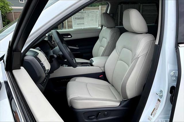 new 2025 Nissan Pathfinder car, priced at $41,881