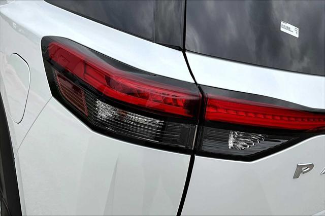 new 2025 Nissan Pathfinder car, priced at $41,881