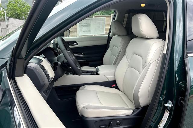 new 2025 Nissan Pathfinder car, priced at $47,680