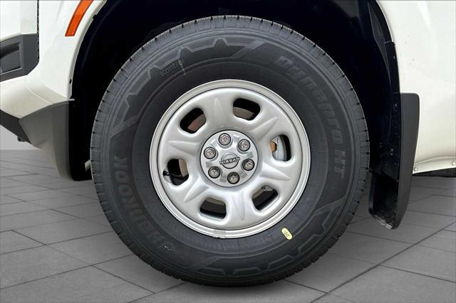 new 2025 Nissan Frontier car, priced at $34,040