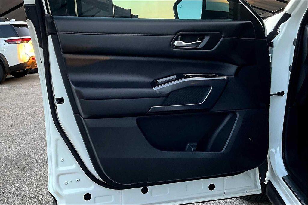 used 2023 Nissan Pathfinder car, priced at $32,819