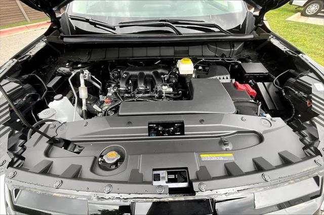 new 2025 Nissan Pathfinder car, priced at $48,190