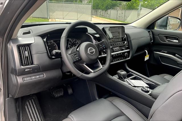 new 2025 Nissan Pathfinder car, priced at $48,190