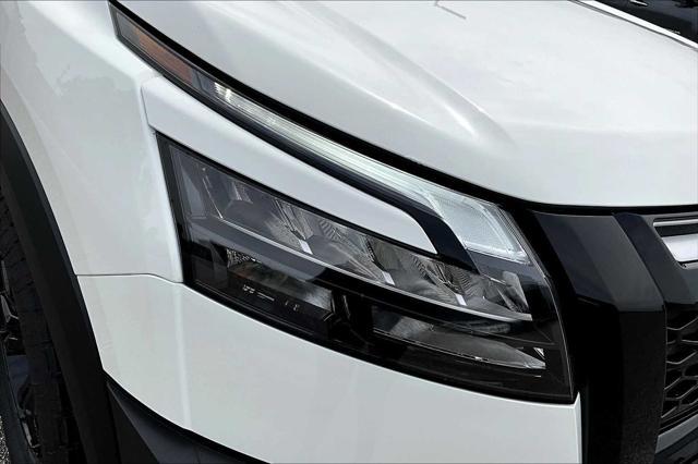 new 2025 Nissan Pathfinder car, priced at $43,438