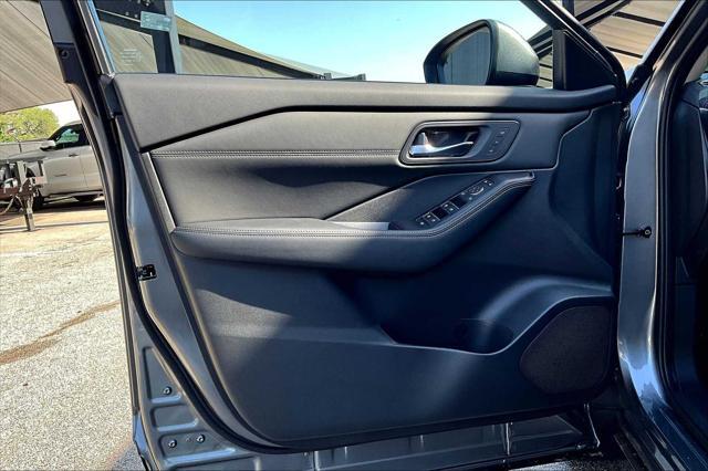 new 2025 Nissan Rogue car, priced at $39,922