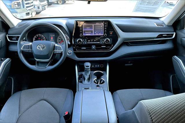 used 2022 Toyota Highlander car, priced at $31,126