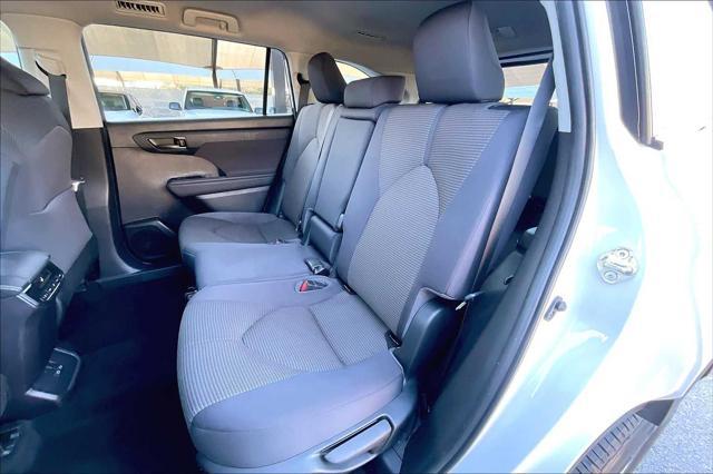 used 2022 Toyota Highlander car, priced at $31,126