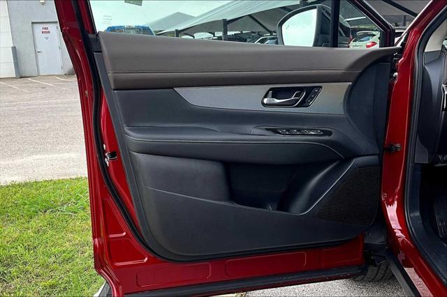 new 2025 Nissan Murano car, priced at $52,750
