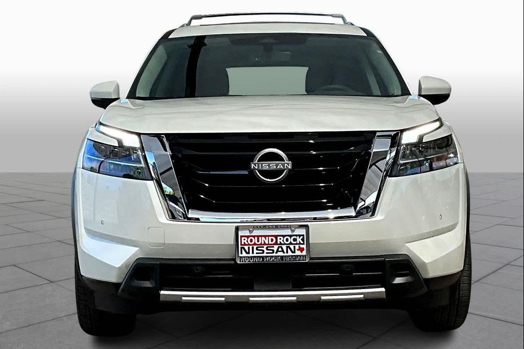 new 2024 Nissan Pathfinder car, priced at $43,897