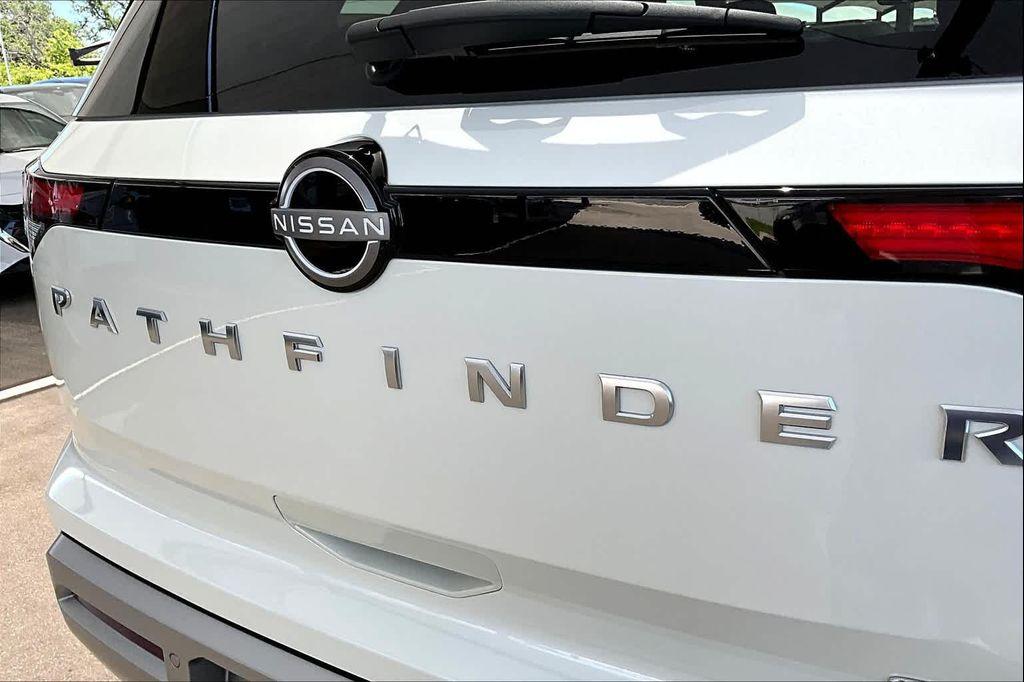 new 2024 Nissan Pathfinder car, priced at $43,897