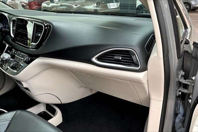 used 2022 Chrysler Pacifica car, priced at $21,837