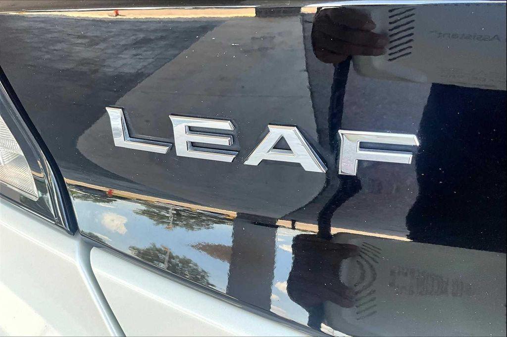 used 2022 Nissan Leaf car, priced at $14,998
