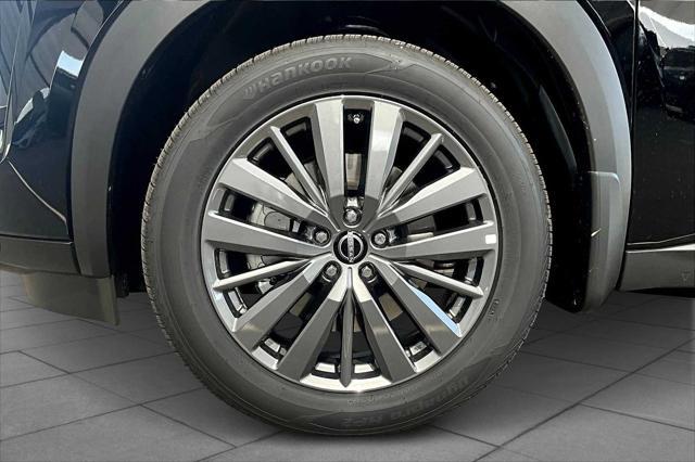 new 2025 Nissan Pathfinder car, priced at $44,493