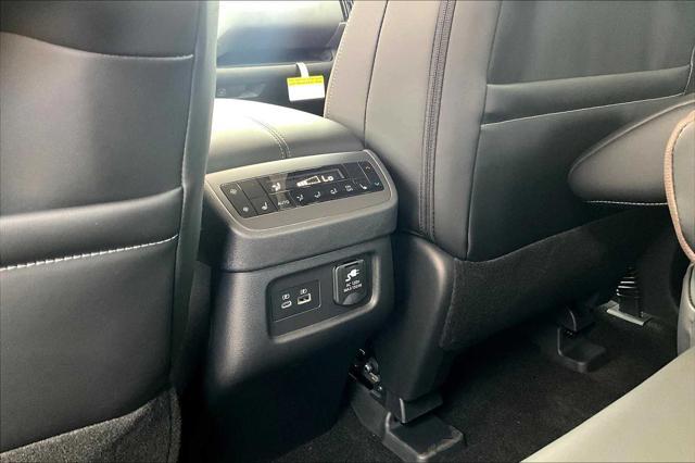 new 2025 Nissan Pathfinder car, priced at $49,285
