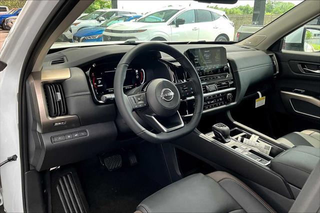 new 2025 Nissan Pathfinder car, priced at $49,285