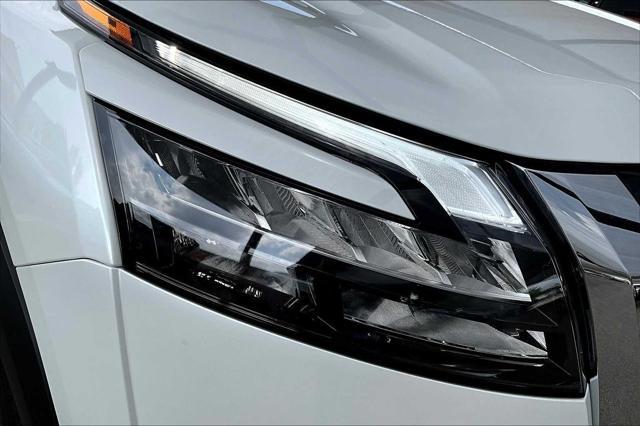 new 2025 Nissan Pathfinder car, priced at $49,285