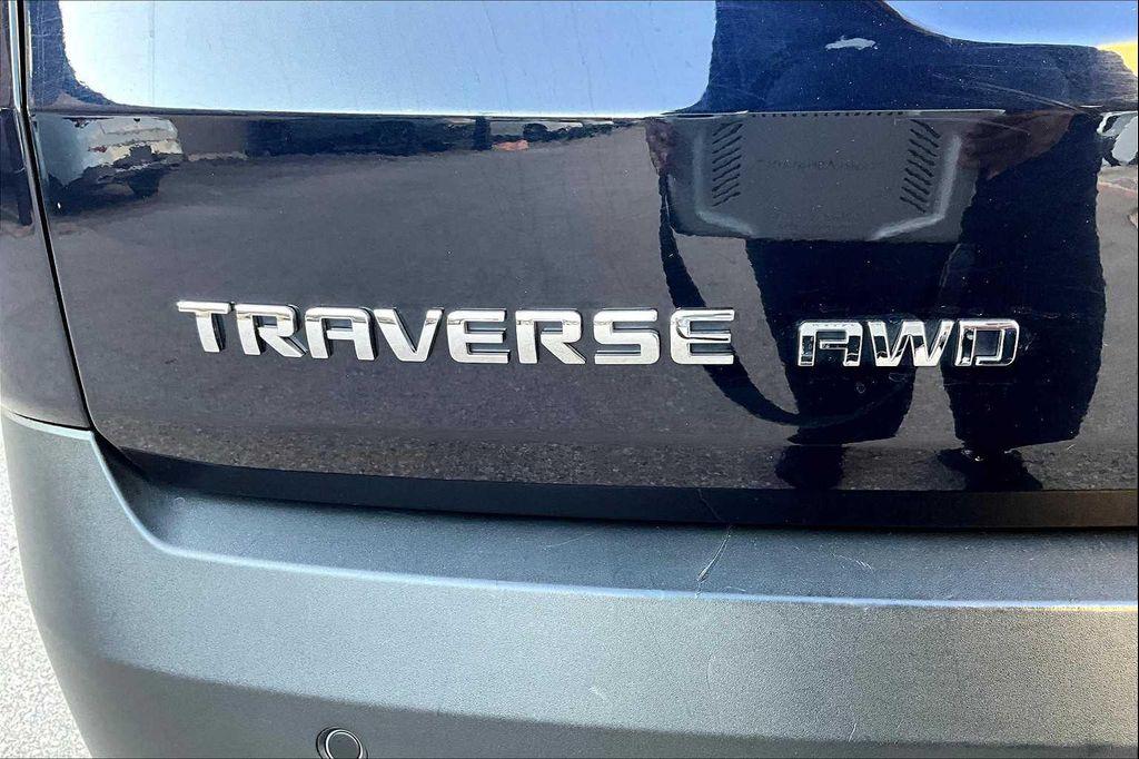 used 2020 Chevrolet Traverse car, priced at $17,865