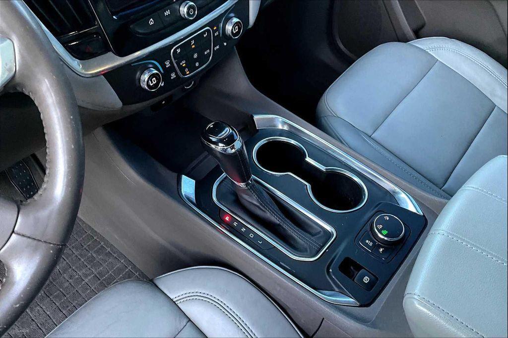 used 2020 Chevrolet Traverse car, priced at $17,865