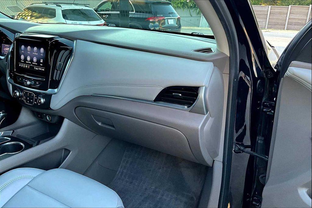 used 2020 Chevrolet Traverse car, priced at $17,865