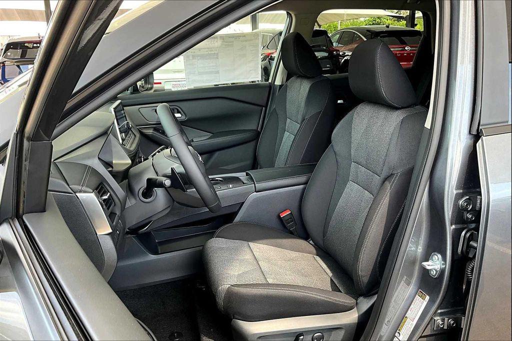 new 2025 Nissan Rogue car, priced at $31,985