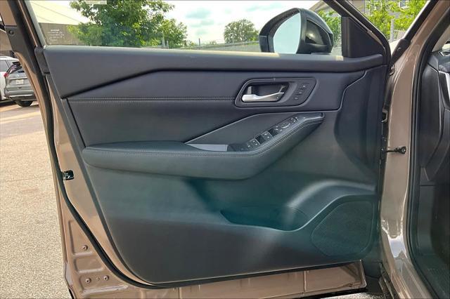 new 2025 Nissan Rogue car, priced at $38,720