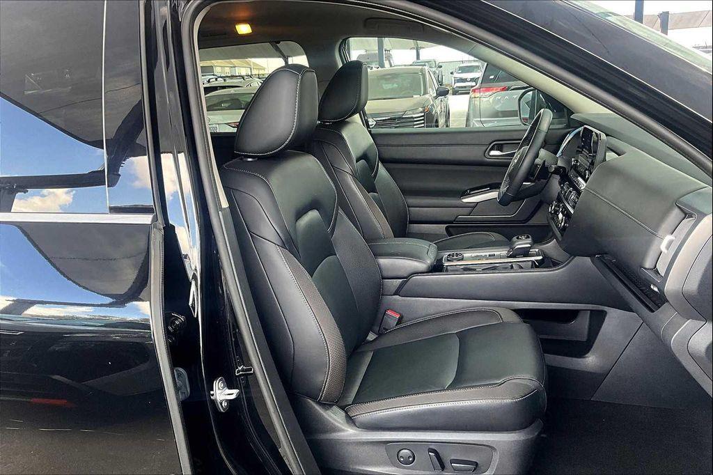 used 2023 Nissan Pathfinder car, priced at $31,870