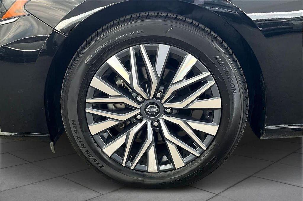 used 2023 Nissan Altima car, priced at $18,917