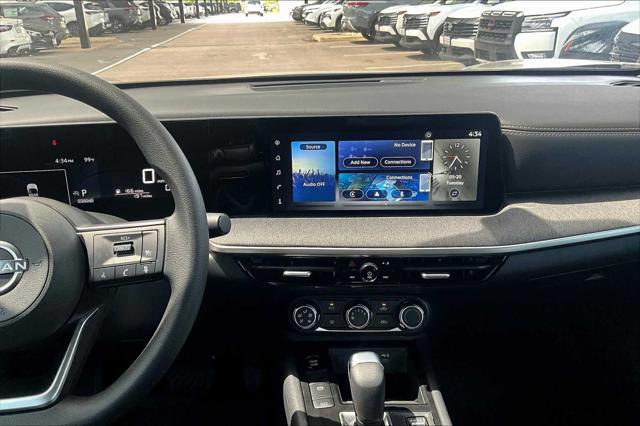 new 2025 Nissan Kicks car, priced at $26,977