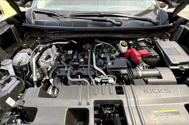 new 2025 Nissan Kicks car, priced at $26,977