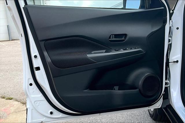 new 2025 Nissan Kicks car, priced at $23,760