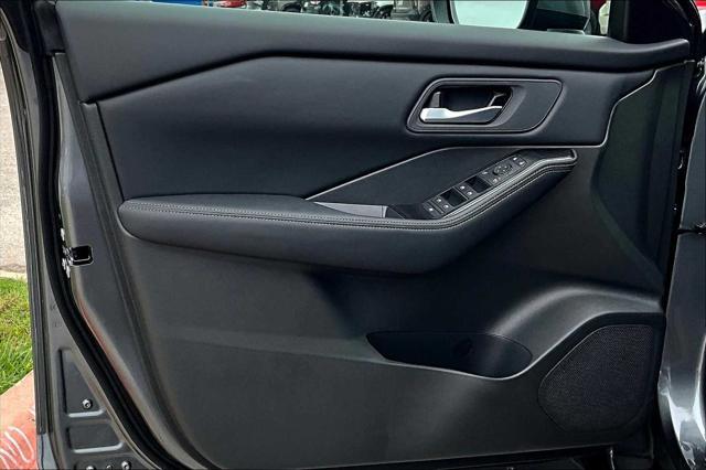 new 2025 Nissan Rogue car, priced at $32,090