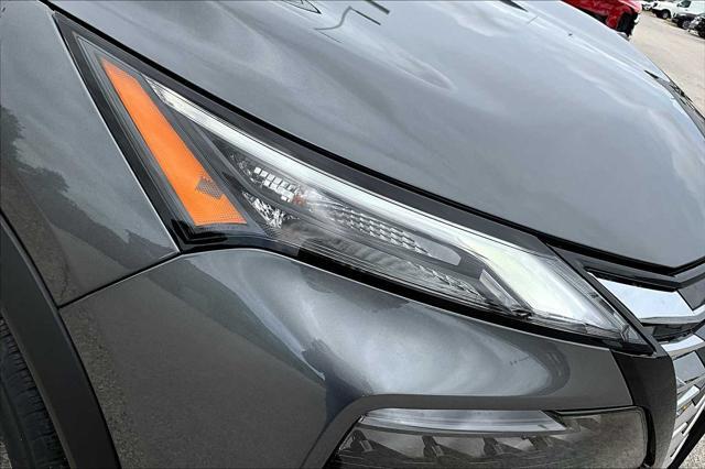 new 2025 Nissan Rogue car, priced at $32,090