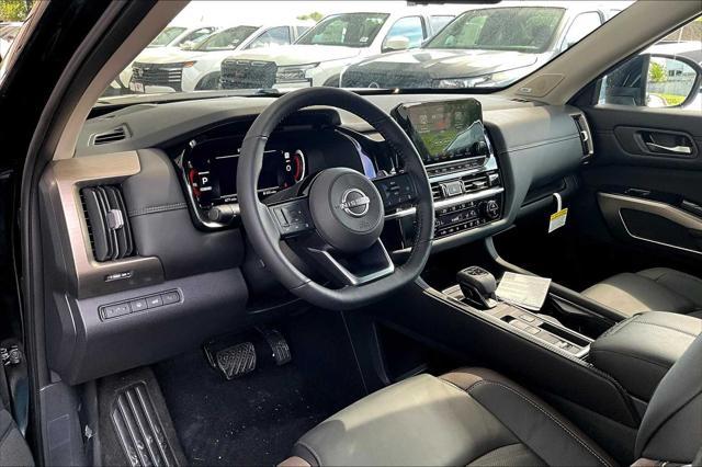new 2025 Nissan Pathfinder car, priced at $48,877