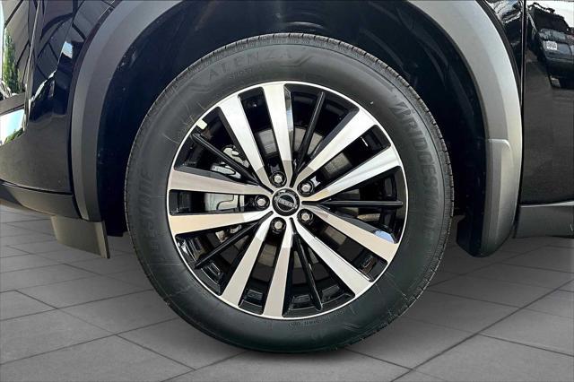 new 2025 Nissan Pathfinder car, priced at $48,877