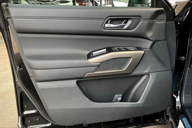 new 2025 Nissan Pathfinder car, priced at $48,877