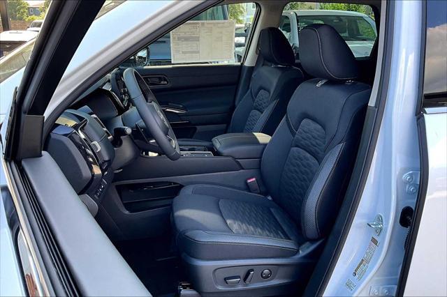 new 2025 Nissan Pathfinder car, priced at $39,420