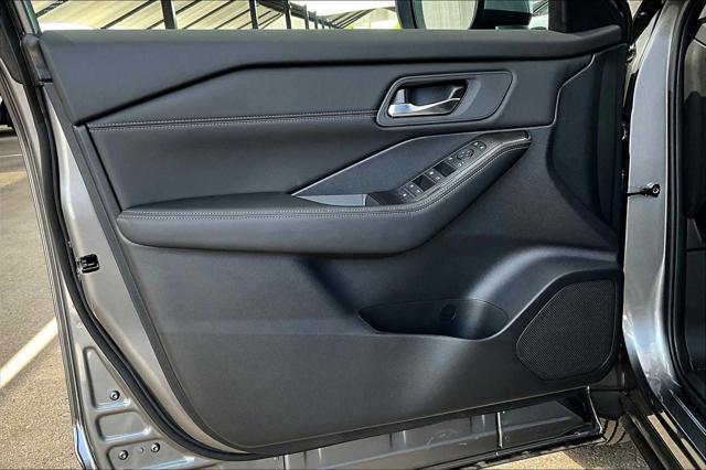 new 2025 Nissan Rogue car, priced at $32,969