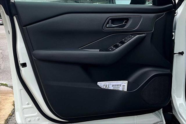 new 2025 Nissan Rogue car, priced at $30,800