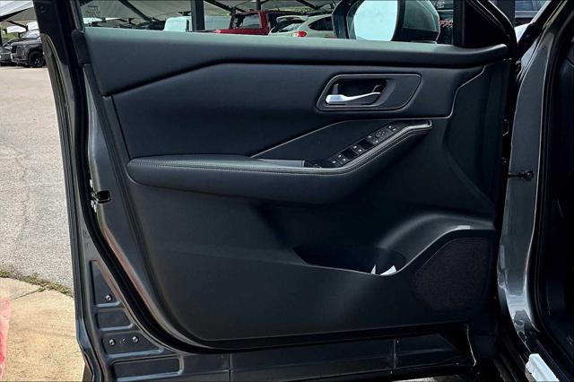 new 2025 Nissan Rogue car, priced at $32,090