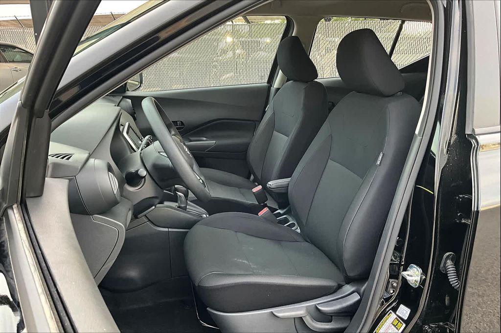 new 2025 Nissan Kicks car, priced at $23,760