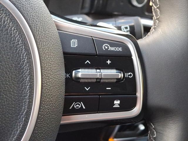 used 2022 Kia Sorento Hybrid car, priced at $29,398