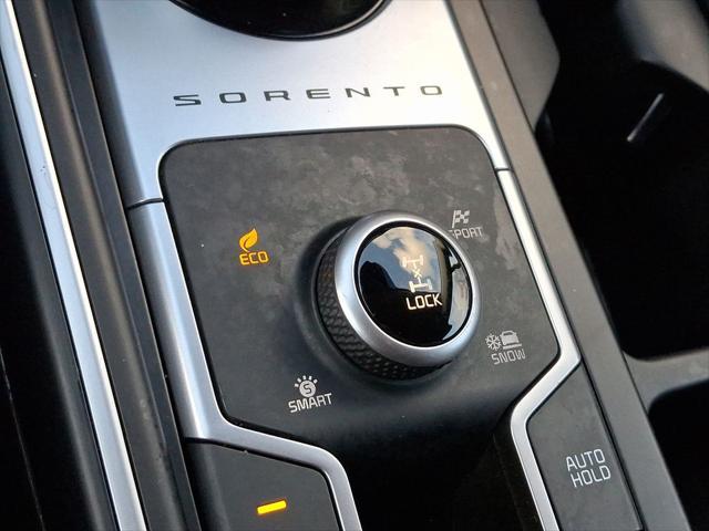 used 2022 Kia Sorento Hybrid car, priced at $29,398