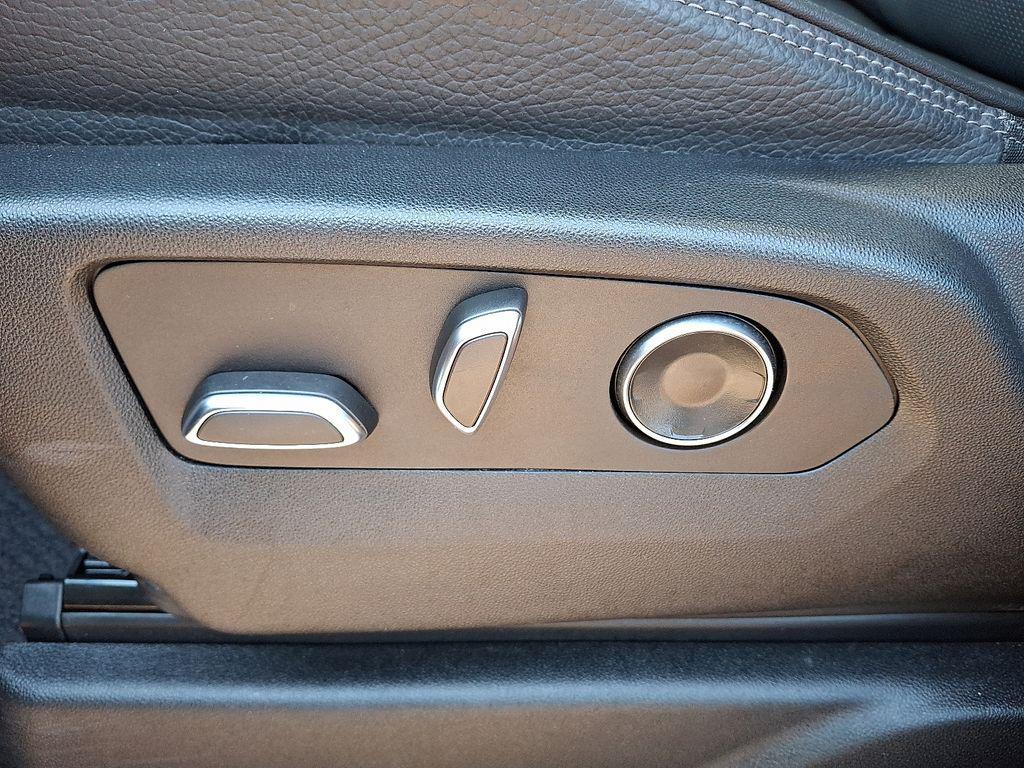 used 2023 GMC Yukon car, priced at $69,098